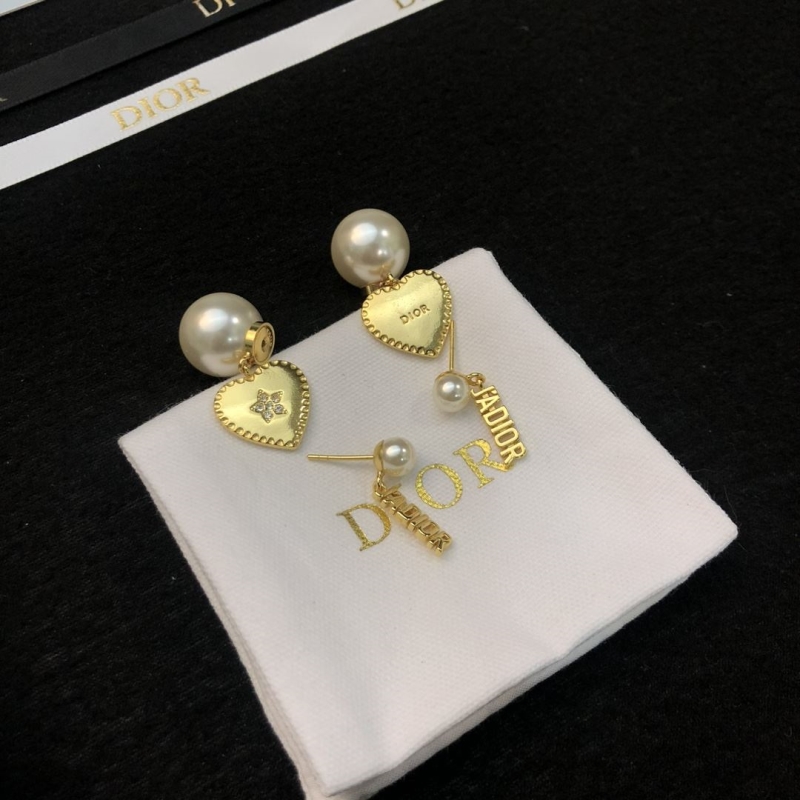 chr1st1an D10r earrings